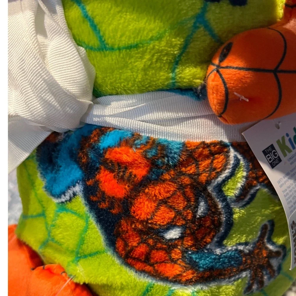 Marvel Spider-Man Plush Buddy and Throw Blanket Set The Big One Kids Green New